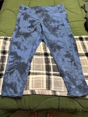 Blue Tie-Dye Leggings